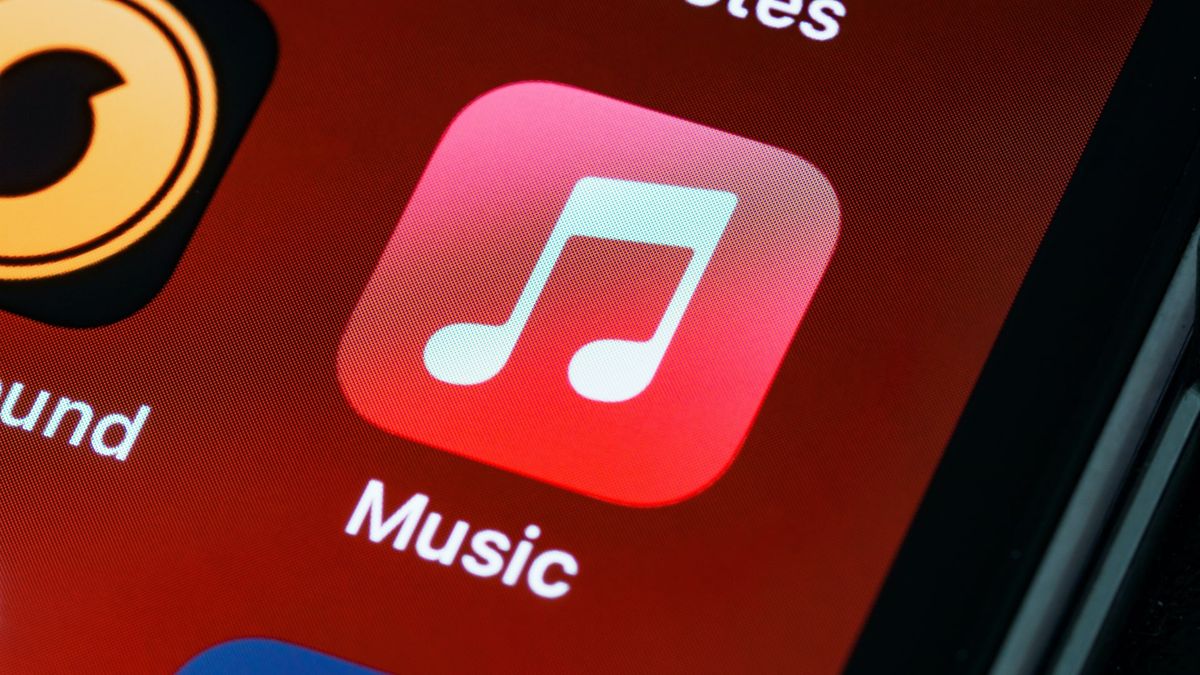 Apple Music’s awesome $2.99 deal is your reason to finally switch from Spotify