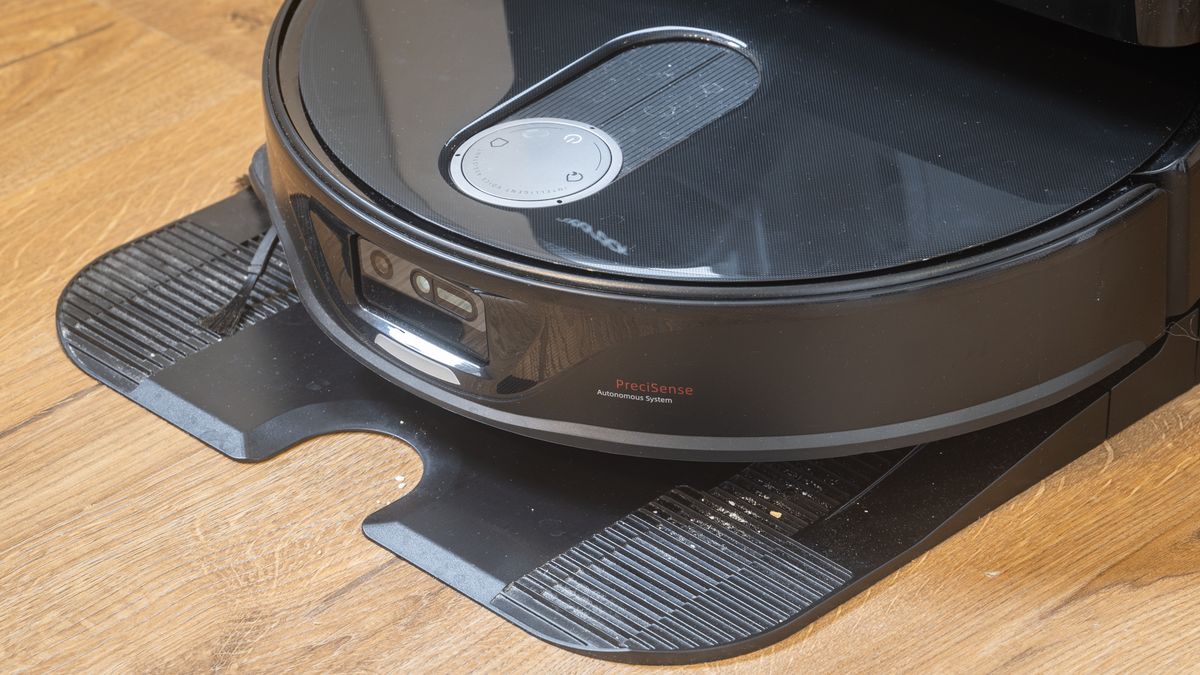 ‘Hey Siri, vacuum my kitchen’ is now possible as Apple Home just got support for robot vacuums