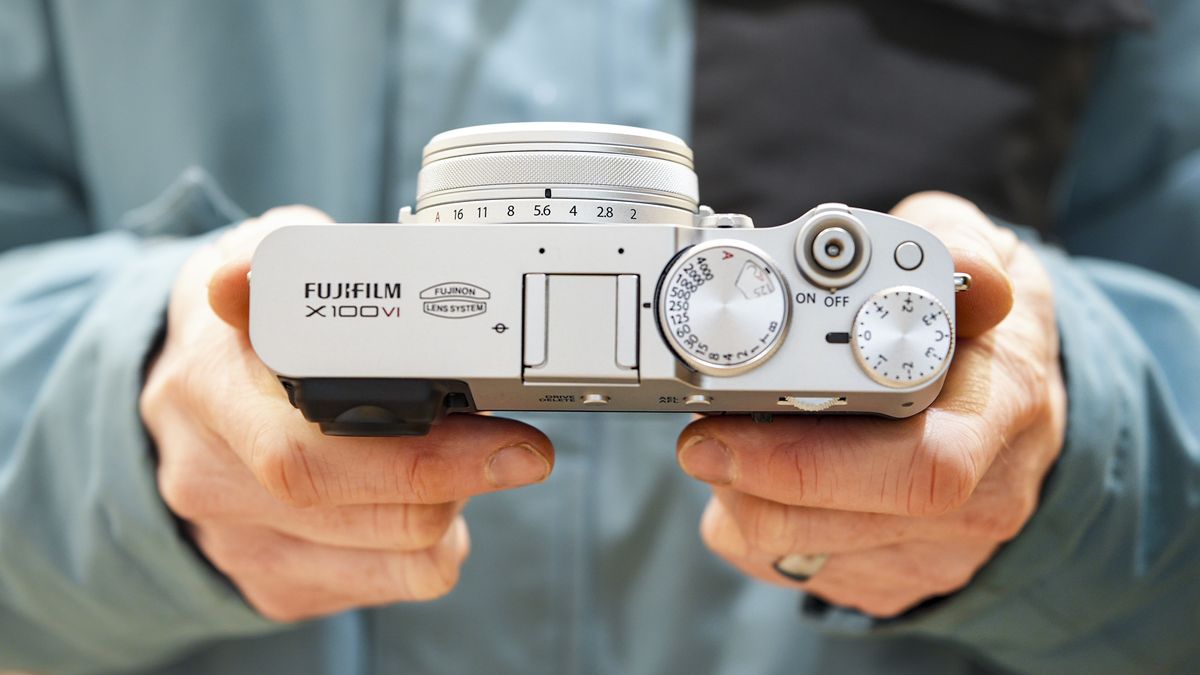 I review all the best camera phones, but I think Samsung and Apple should just copy the Fujifilm X100VI already