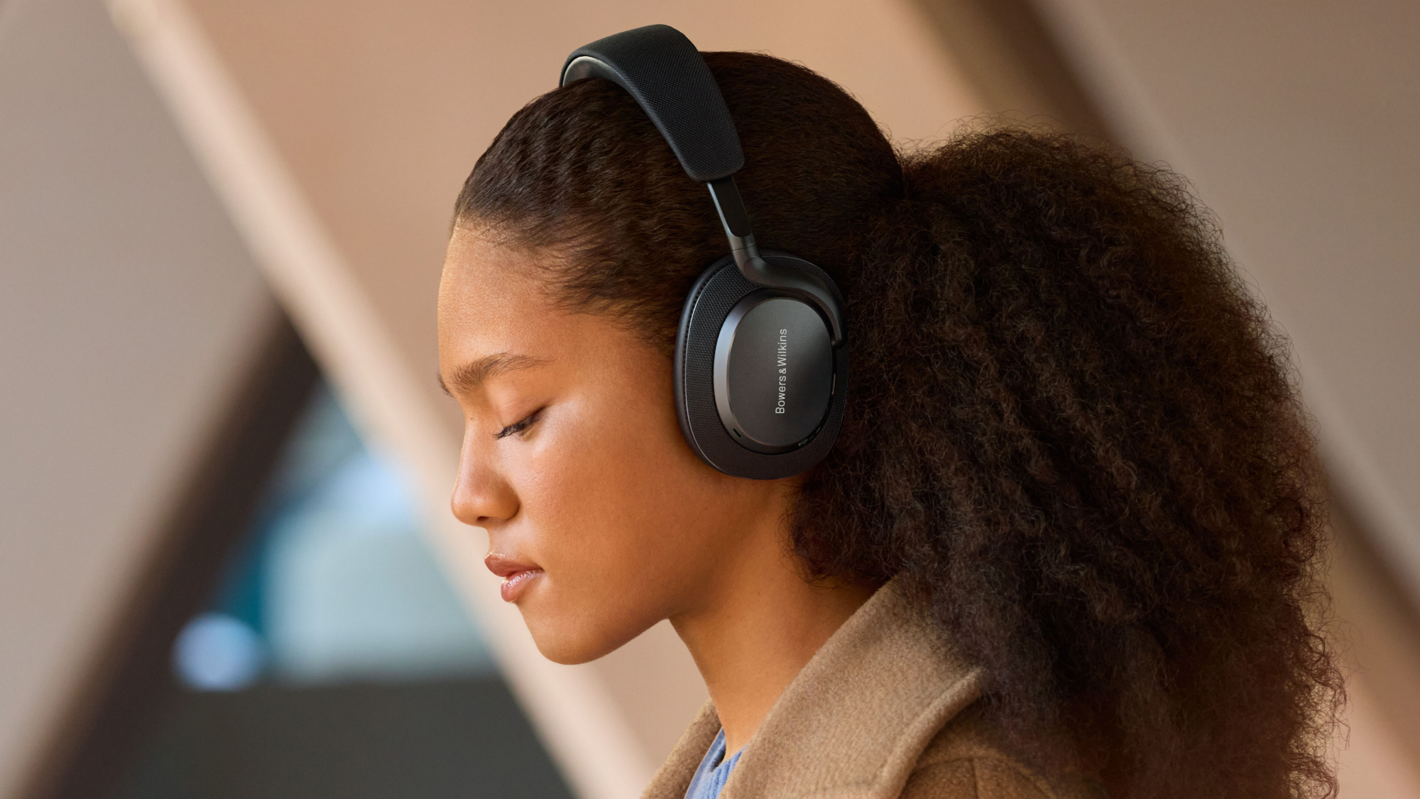 Bowers & Wilkins’ new wireless headphones have a dedicated amp built-in, redesigned drivers, and spatial audio