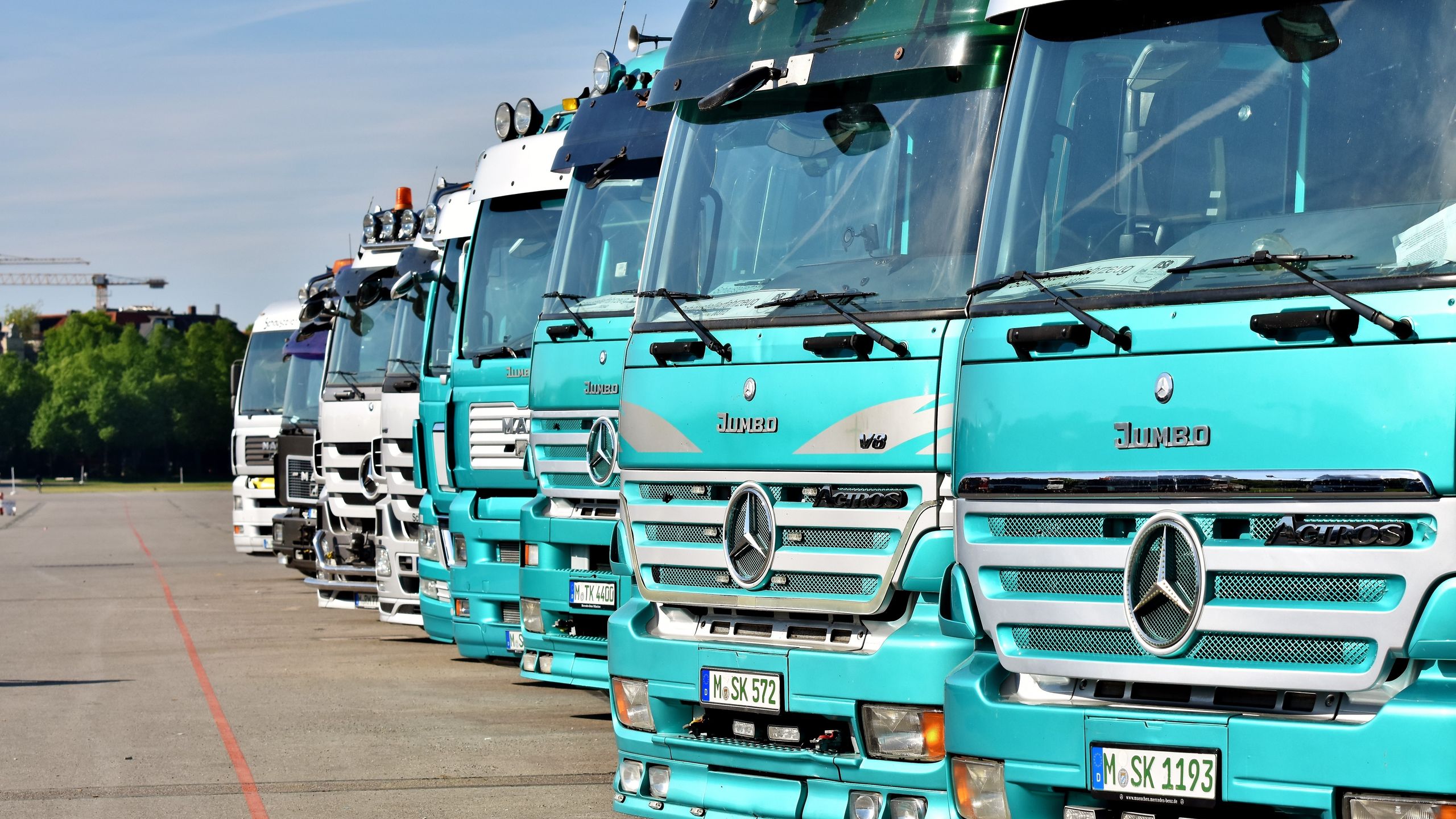 Hackers are teaming up with organized crime gangs to steal cargo right from supply chains